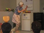 冷蔵庫にあった！！　なんで冷蔵庫の中に財布が･･･？